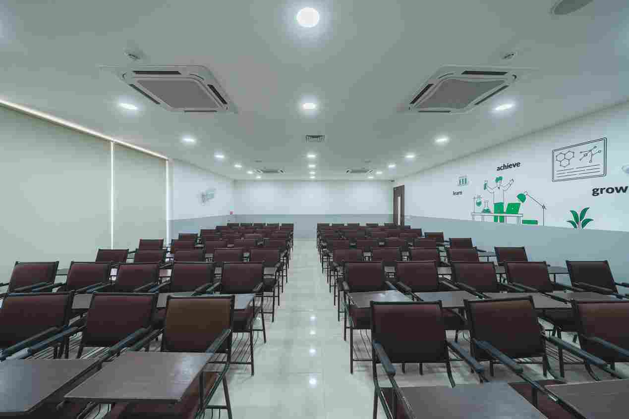 Emversity School of Hospitality & Allied Health Sciences, Lucknow Lucknow Office Space photo 35